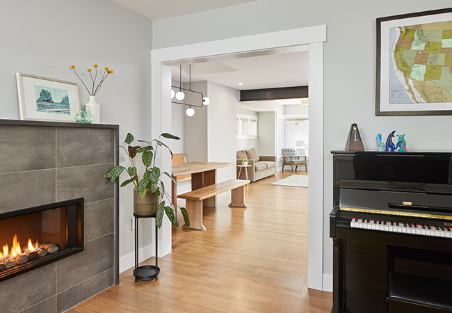 view of entry to kitchen from living room
