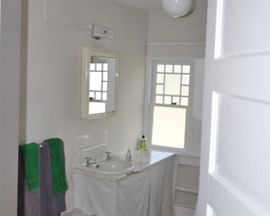 before bath remodel